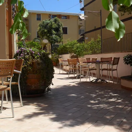 Hotel Plammas-2